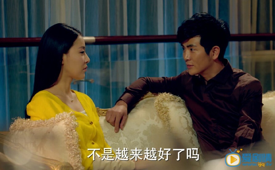 妻子的谎言中第7集贾青开车离开，江一斌在追放的歌曲是什么？